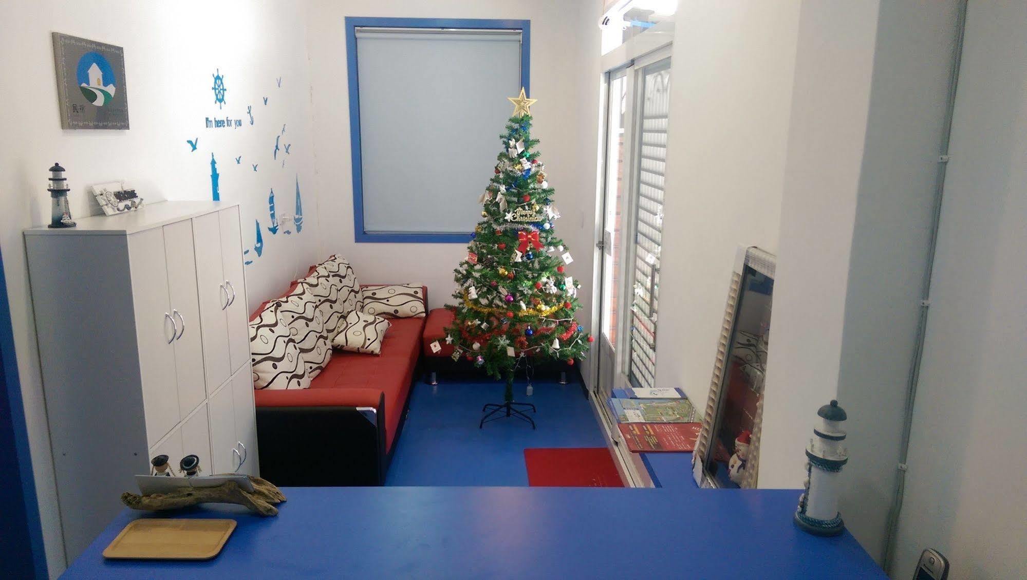 Simple Travel Hostel Donggang Exterior photo