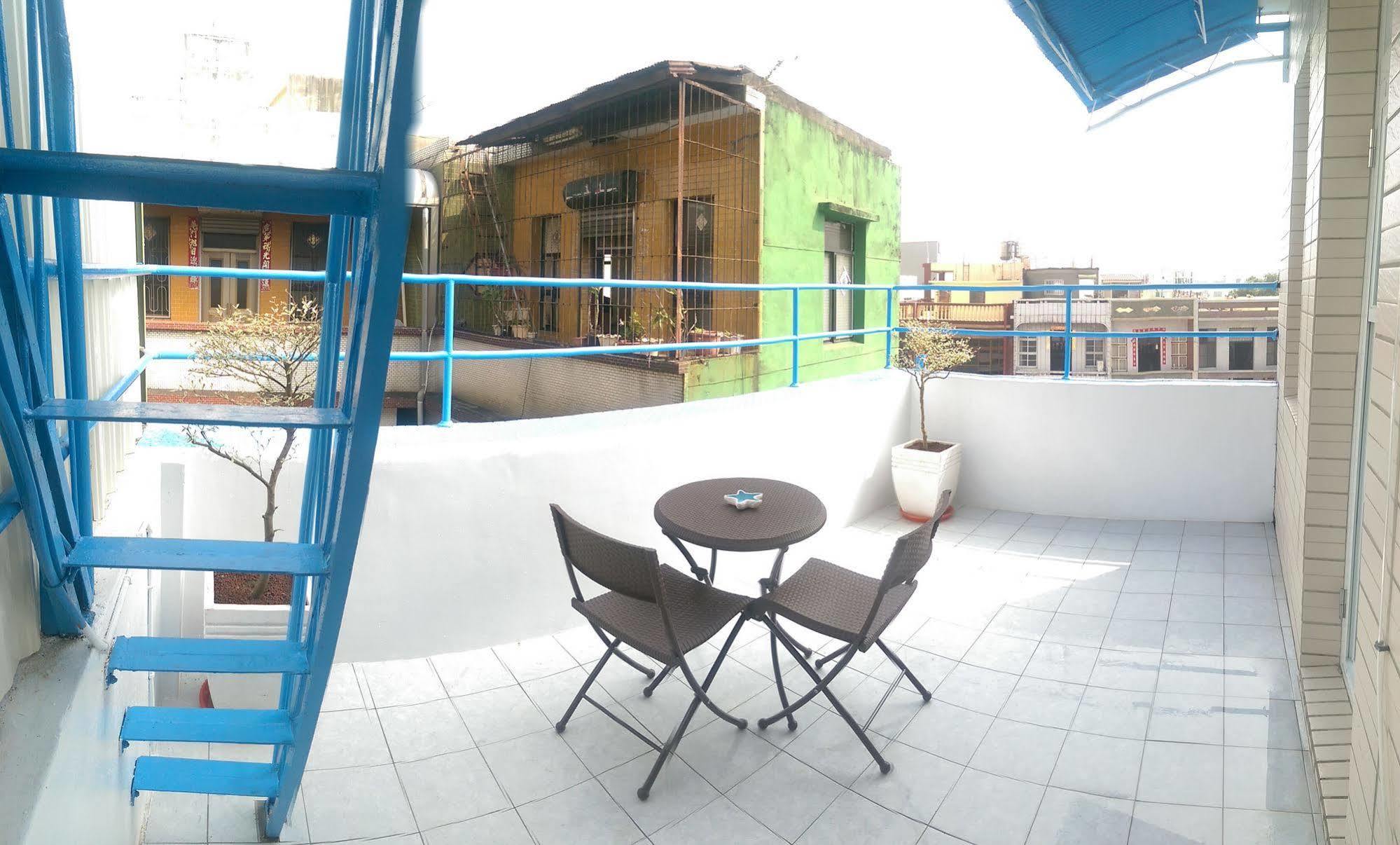 Simple Travel Hostel Donggang Exterior photo